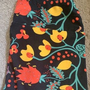 OS leggings fun floral print